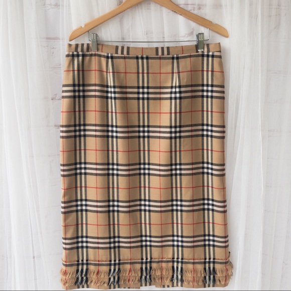 Vintage Plaid Skirt Size Large Fringe Detail at Bottom - Picture 3 of 11
